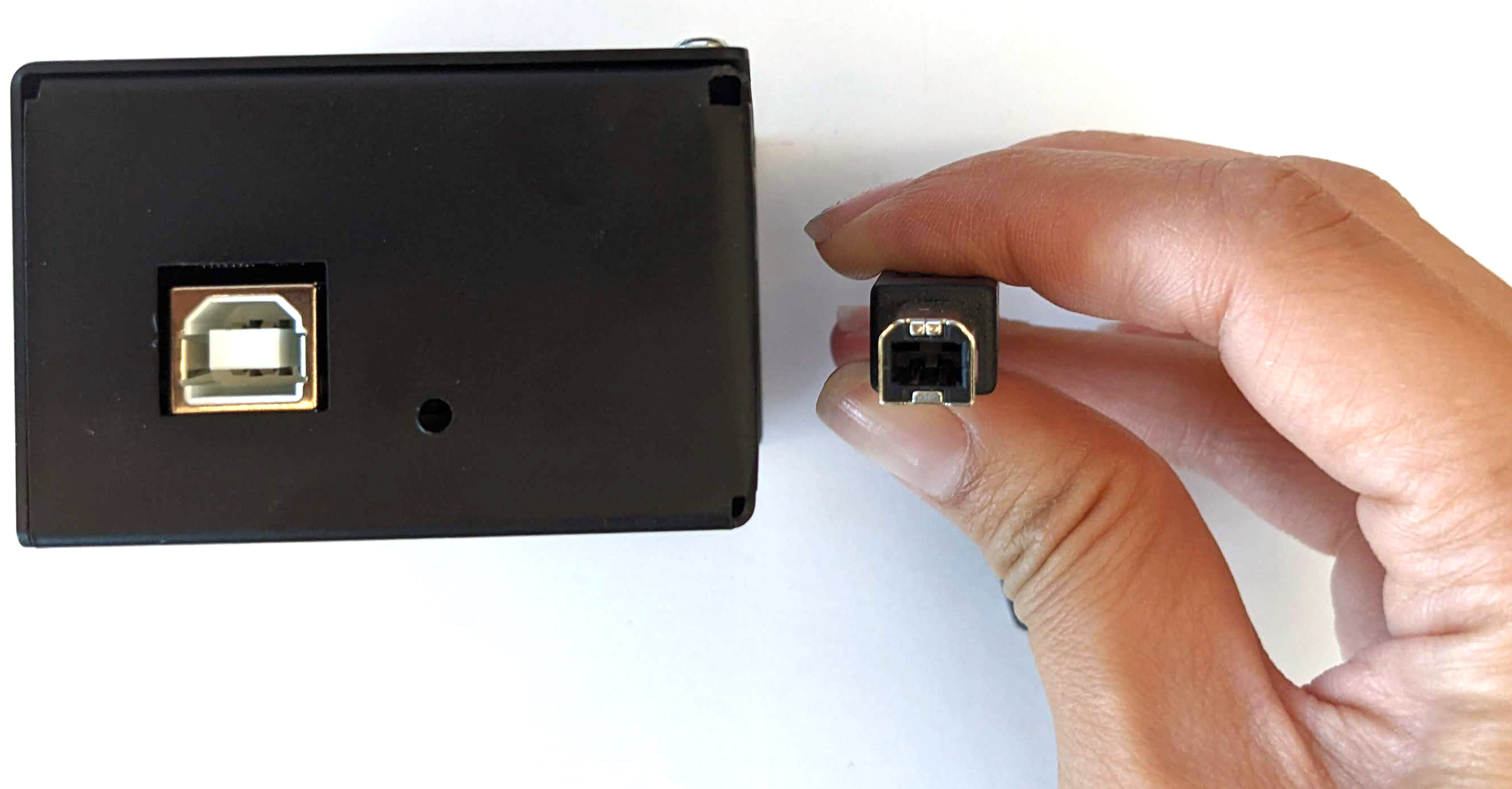 Conecta la caja de control del servo a la máquina anfitrión