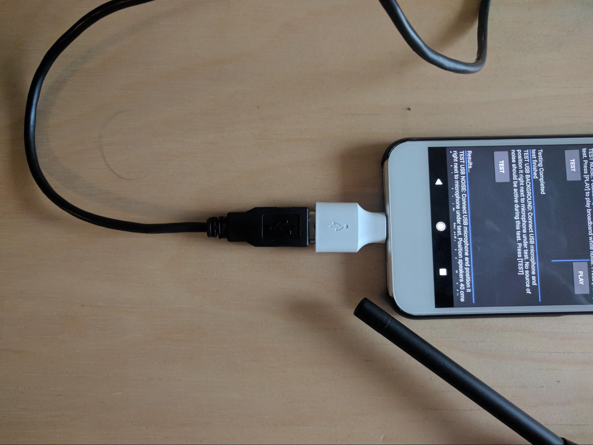 Referencyjny mikrofon USB