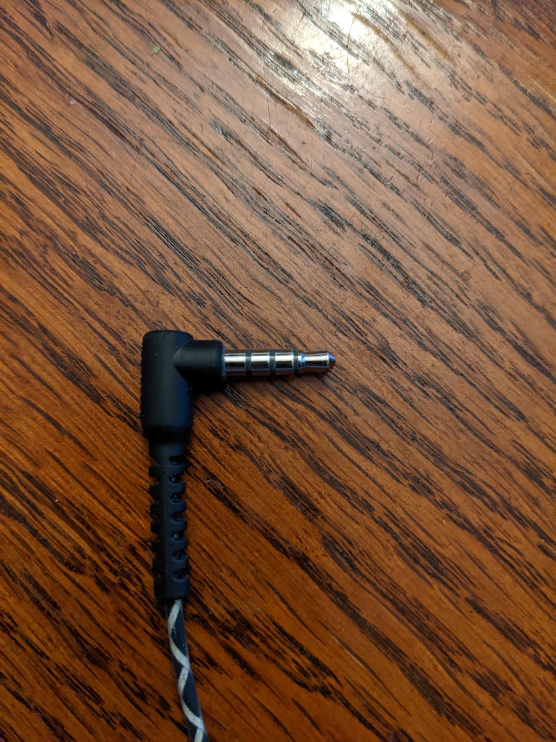 Ejemplo de conector analógico de 3.5 mm para teléfonos